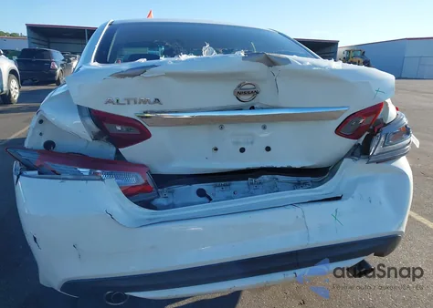 2018 Nissan Altima 2.5 S z USA, uszkodzony, nr VIN 1N4AL3AP8JC161534